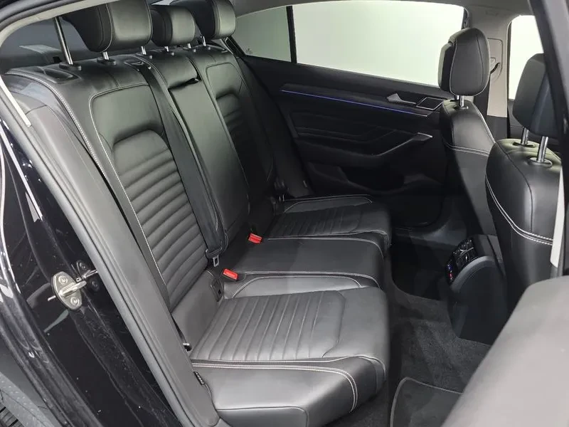 VW Passat 2.0 TDI 4MOTION PRESTIGE, снимка 11 - Автомобили и джипове - 55001217
