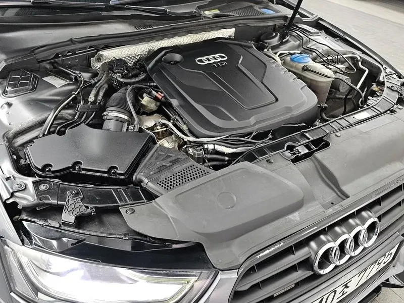 Audi A4 * 2.0 TDI* АВТОКРЕДИТ БЕЗ ПЪРВОНАЧАЛНА ВНОСКА* , снимка 11 - Автомобили и джипове - 55060576