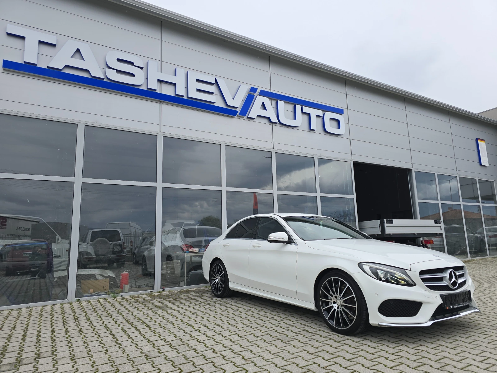 Mercedes-Benz C 200 AMG, снимка 1