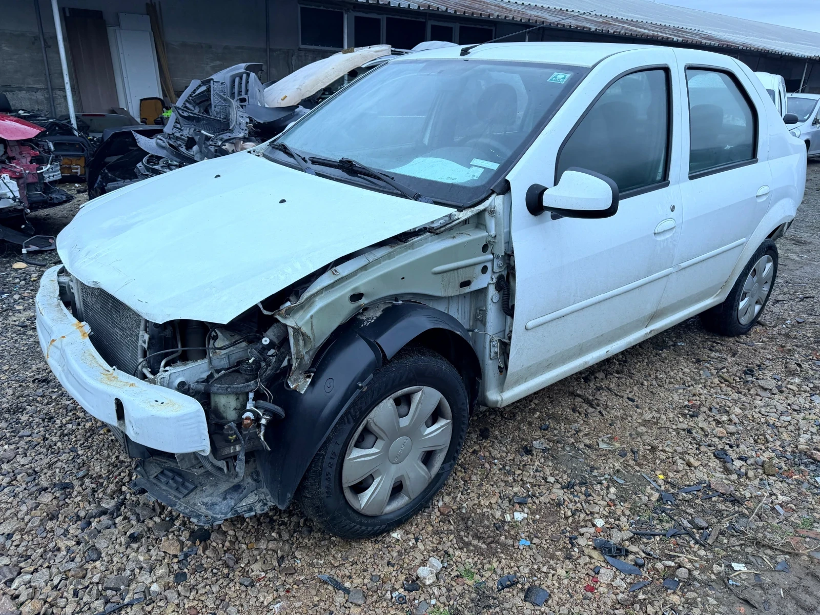 Dacia Logan 1.5DCI - изображение 2