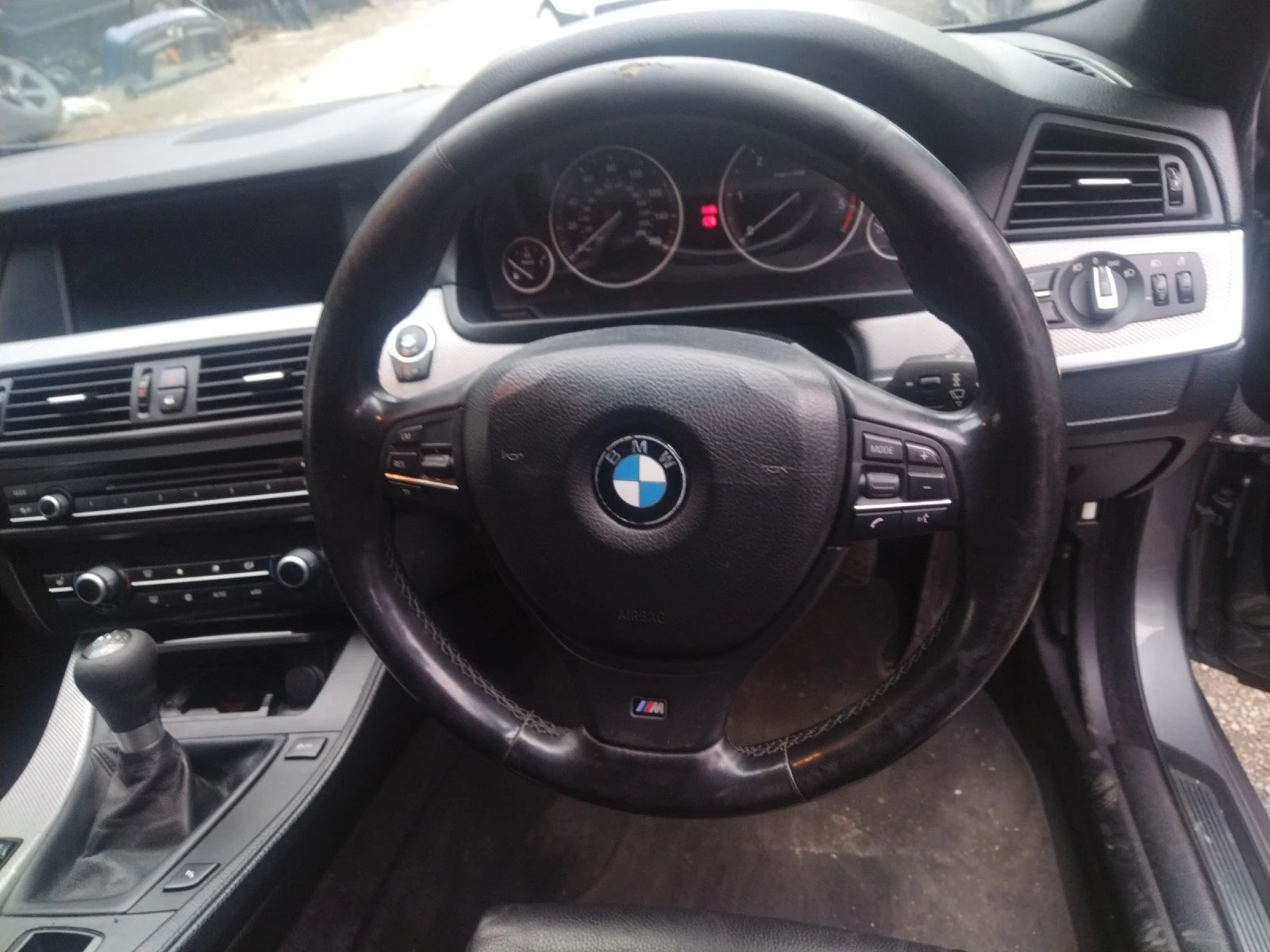 BMW 520, снимка 14 - Автомобили и джипове - 53981980