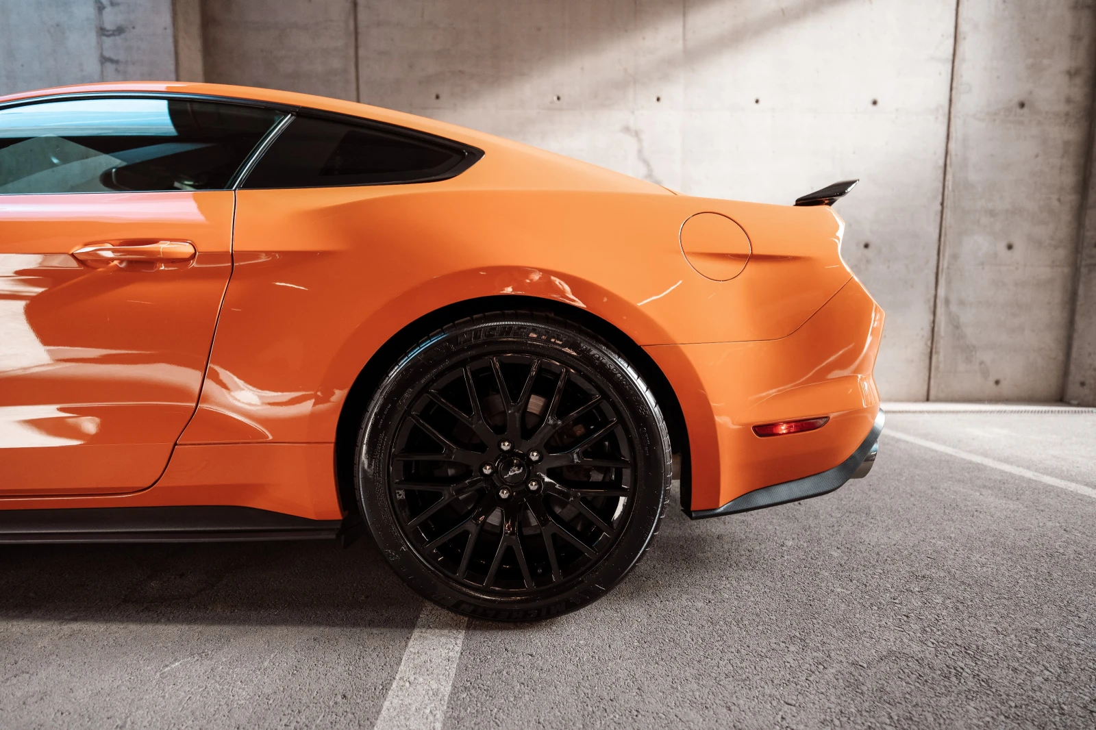 Ford Mustang GT 5.0 V8 Premium Shelby GT500 Pack - изображение 9