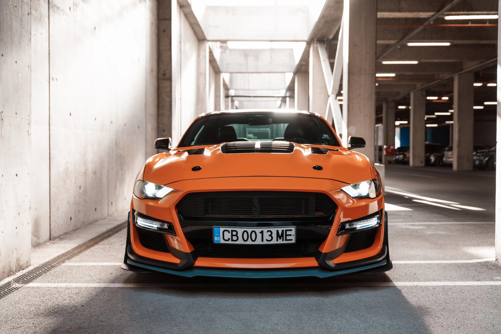 Ford Mustang GT 5.0 V8 Premium Shelby GT500 Pack - изображение 7