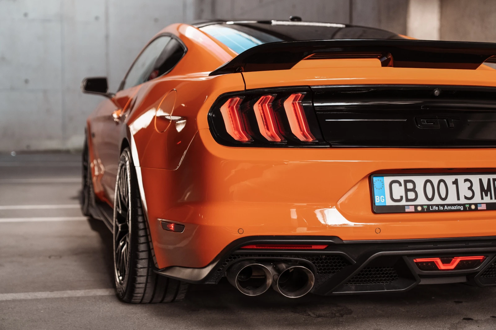 Ford Mustang GT 5.0 V8 Premium Shelby GT500 Pack - изображение 5