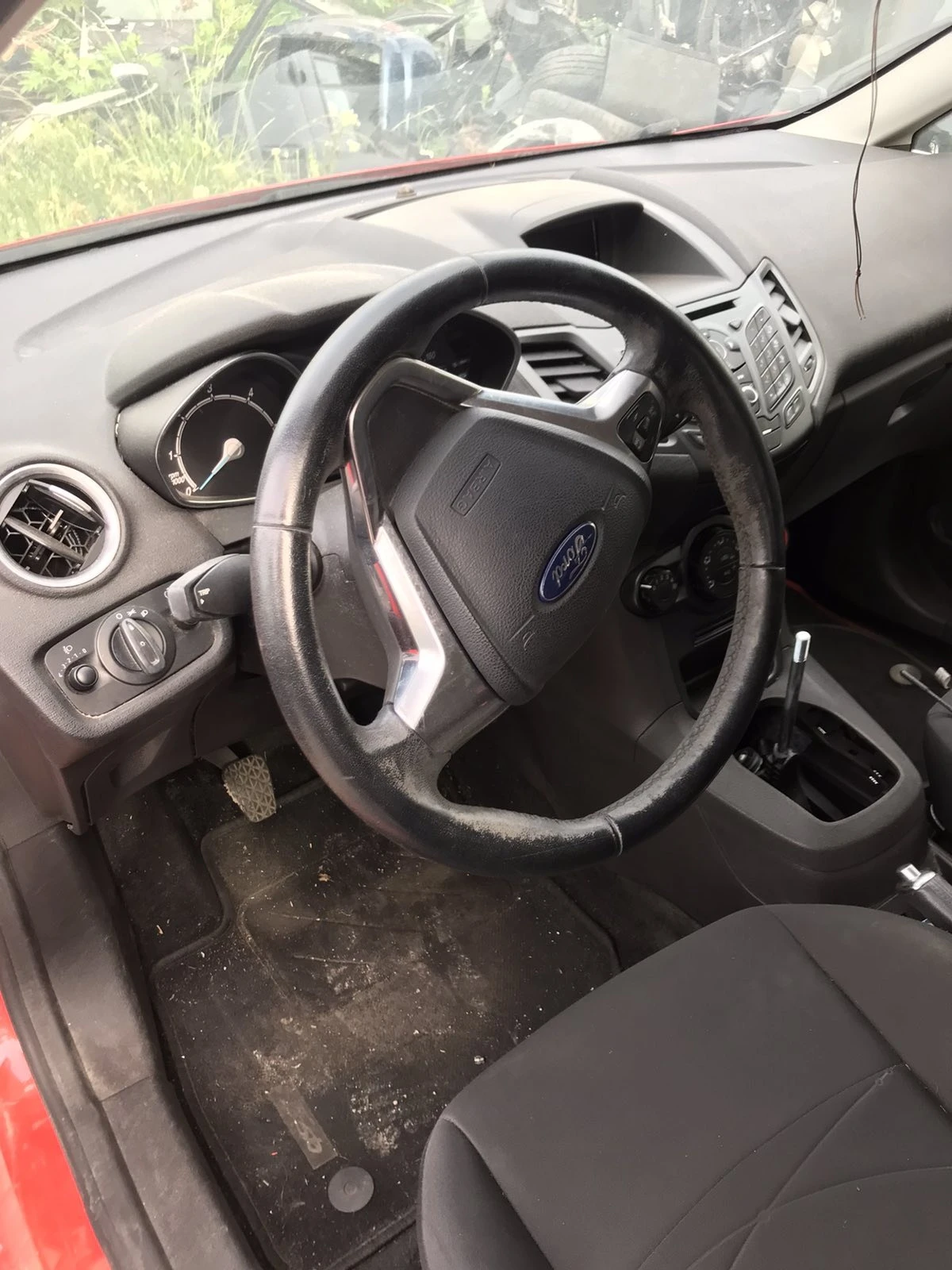 Ford Fiesta 1.5D - изображение 5