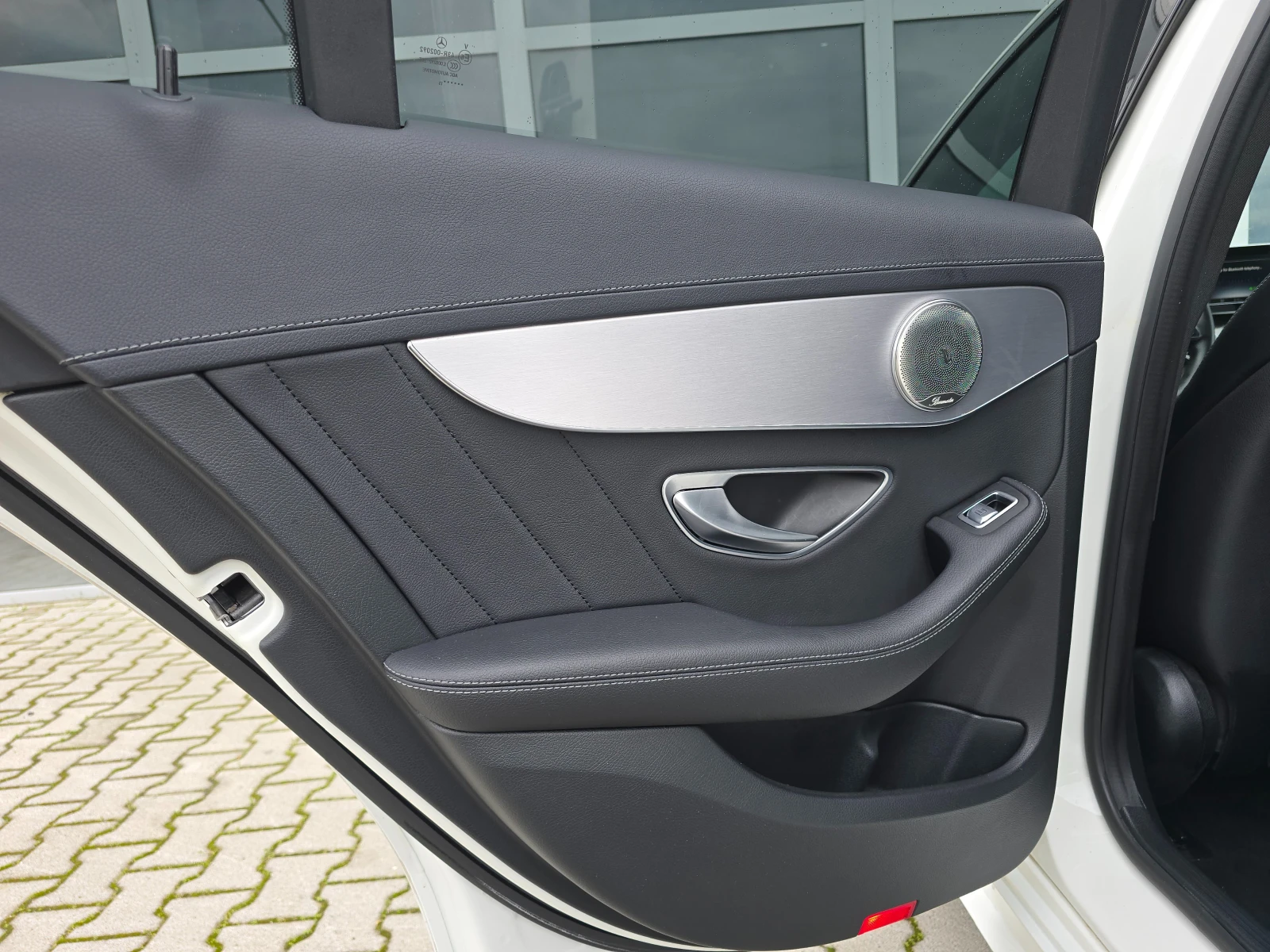 Mercedes-Benz C 200 AMG | Mobile.bg — изображение 14