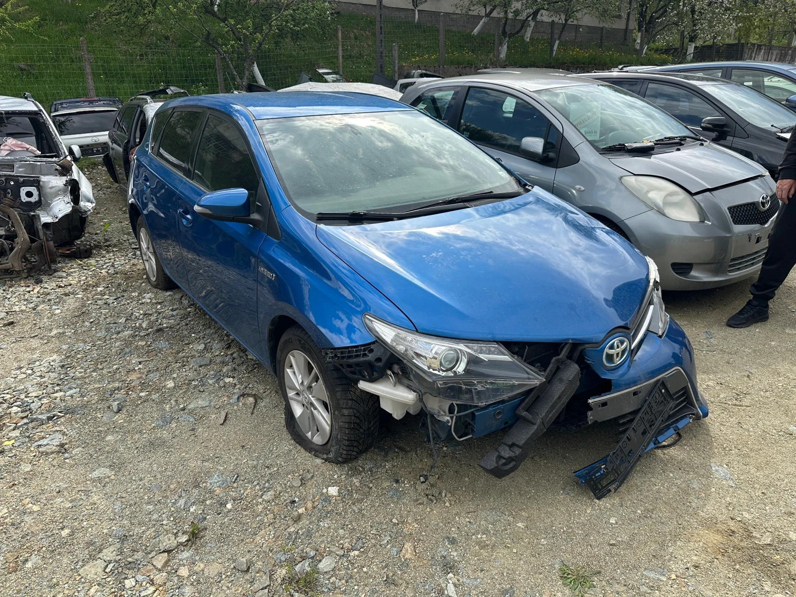 Toyota Auris На части! 1.8 hybrid 136 кс 2014г - изображение 9