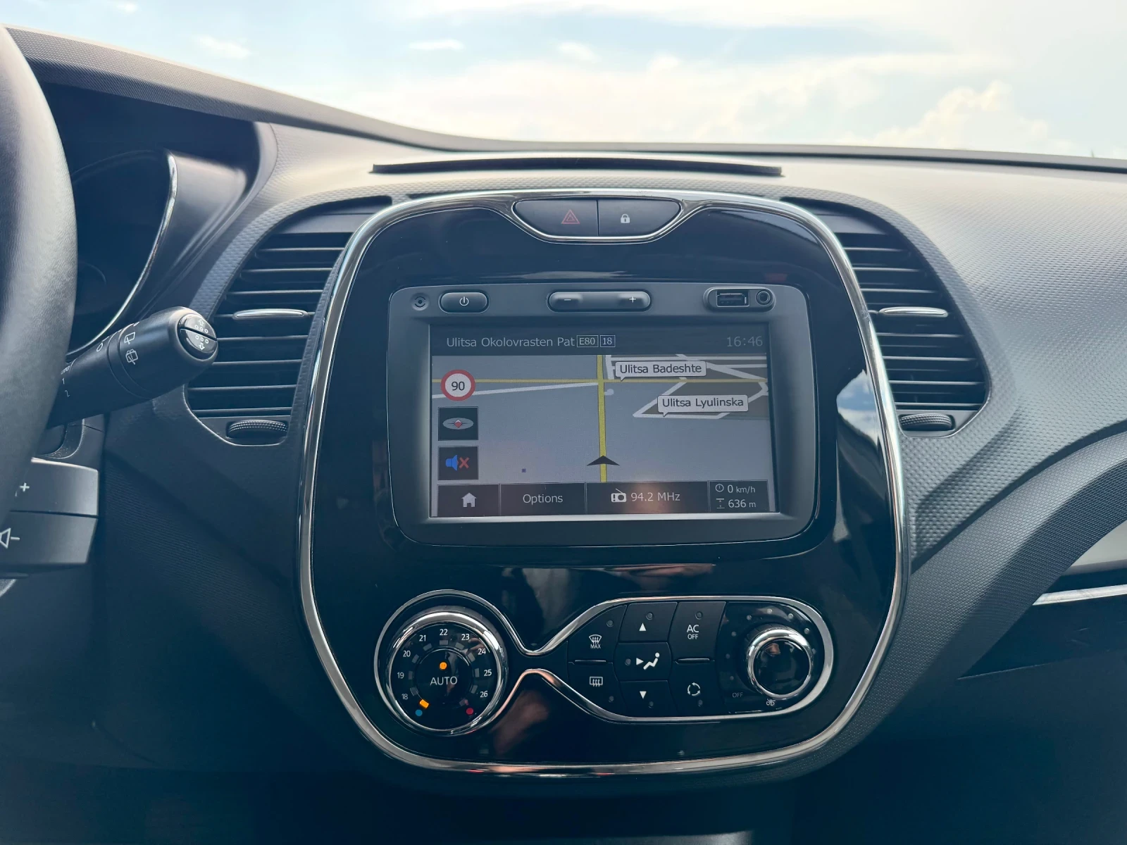 Renault Captur 1.2i--KEYLESS-NAVI- | Mobile.bg   12