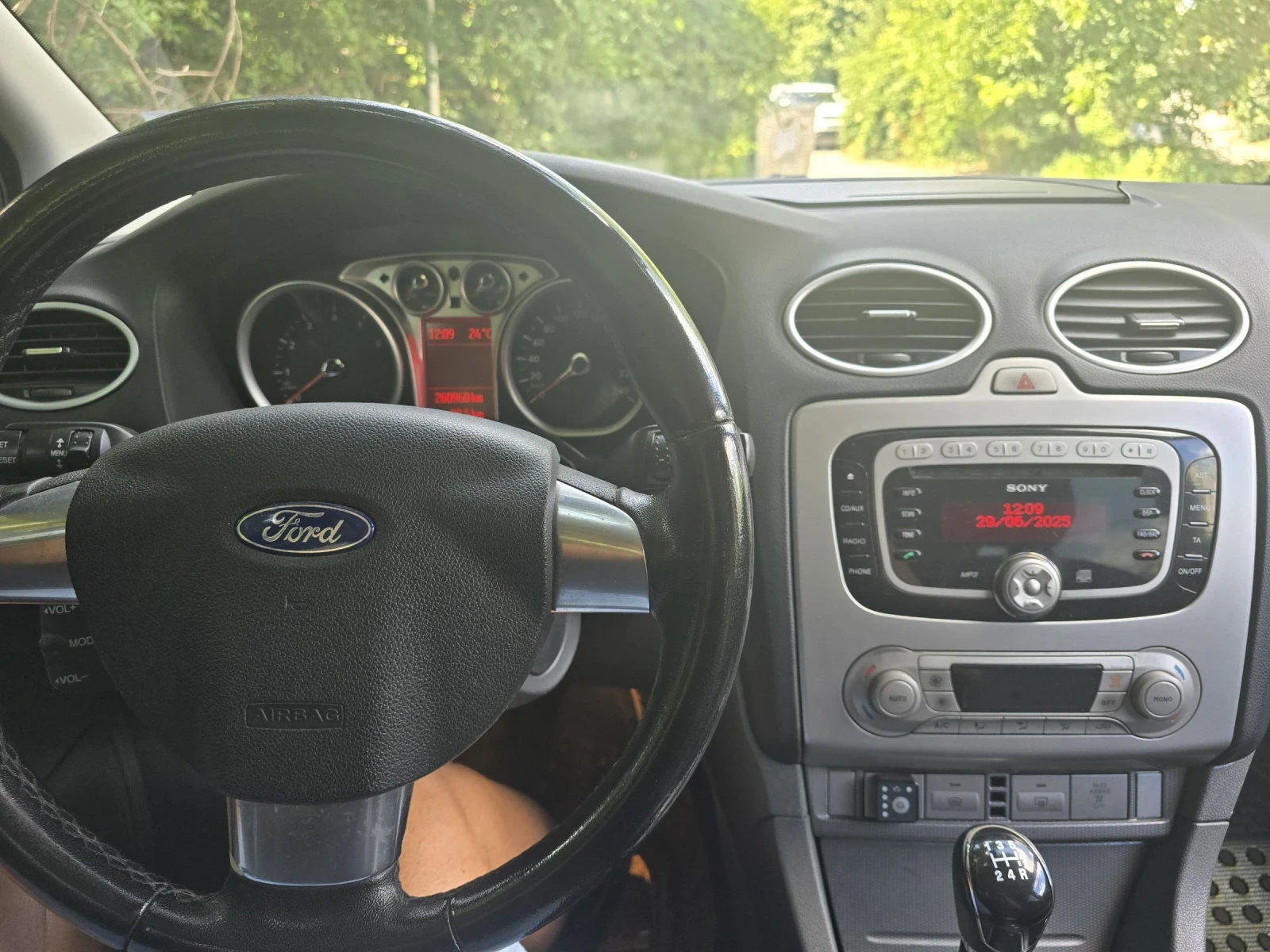 Ford Focus 1.6 16V Газов инжекцион - изображение 8