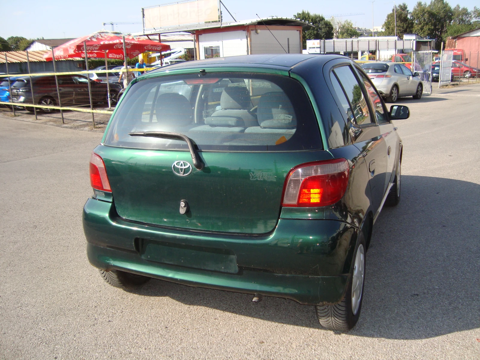 Toyota Yaris 1.0 бензин - изображение 4