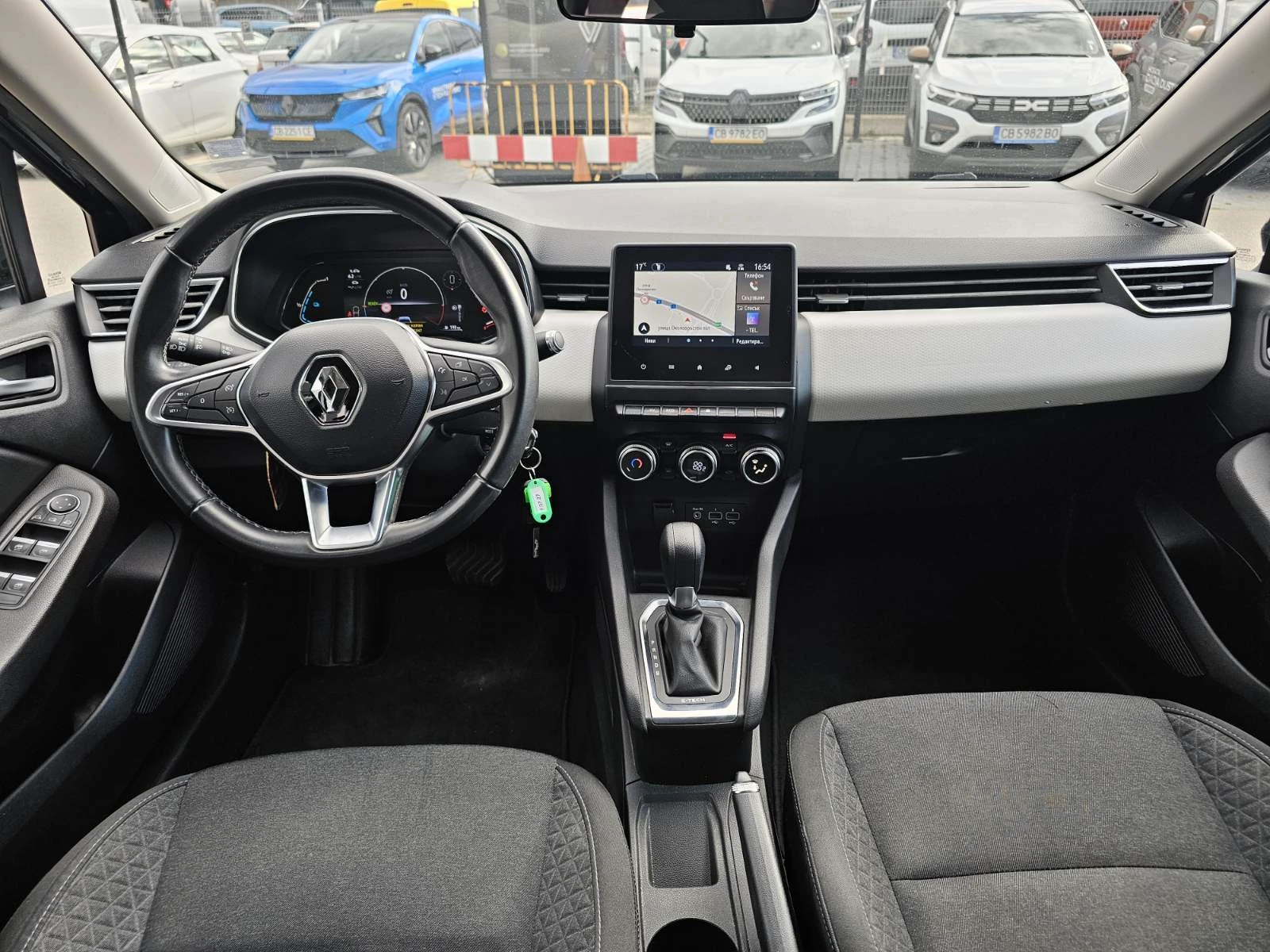 Renault Clio E-TECH HYBRID 90 EDC - изображение 7
