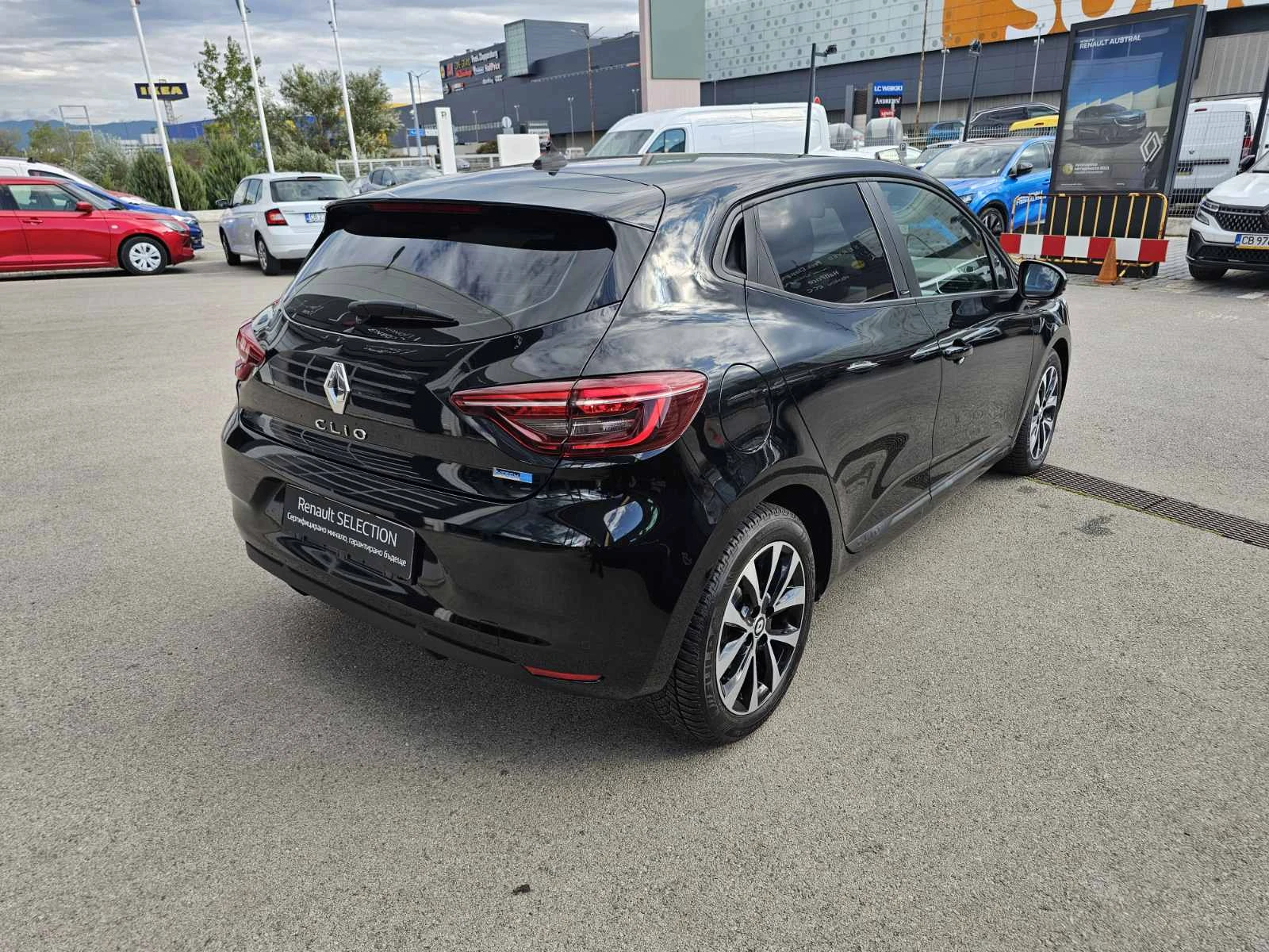 Renault Clio E-TECH HYBRID 90 EDC - изображение 5