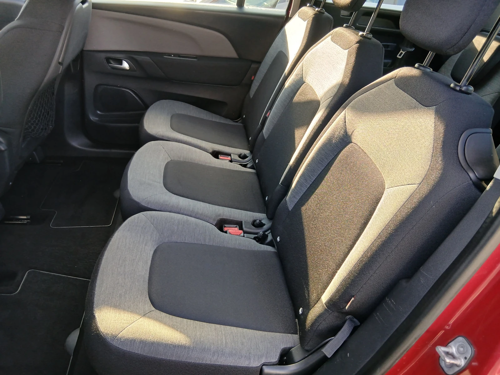 Citroen Grand C4 Picasso 1.6 HDi !!! 2017  !!! EURO 6 !!! 7 M!! | Mobile.bg   15