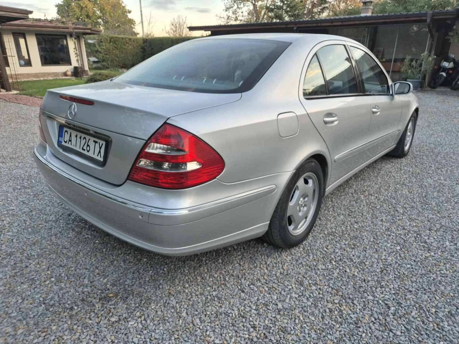 Mercedes-Benz E 270  - изображение 4