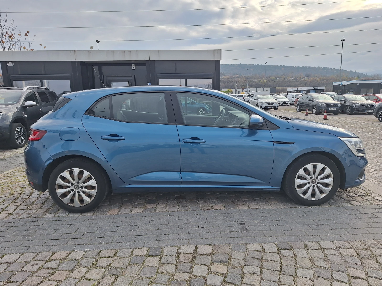 Renault Megane 1.5dCi 90к.с., снимка 7 - Автомобили и джипове - 52640691