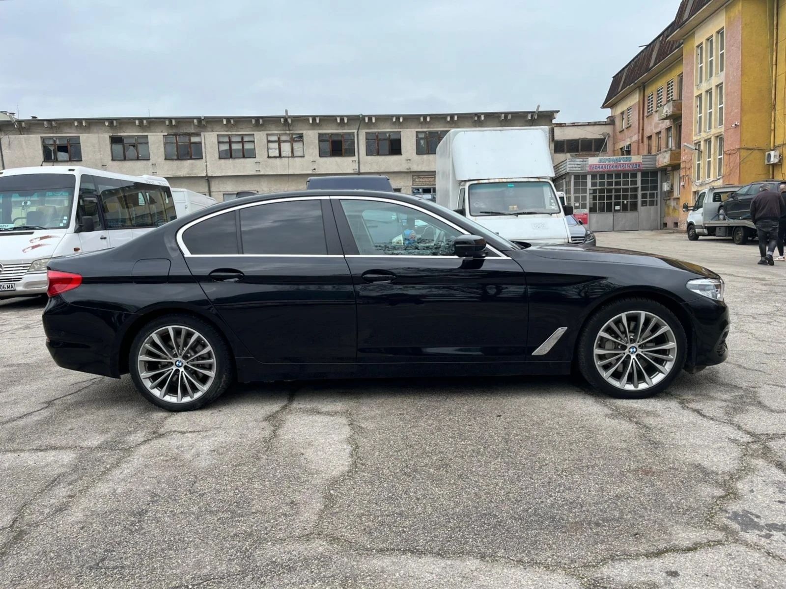 BMW 530E X drive, PLUG-IN, FULL - изображение 9