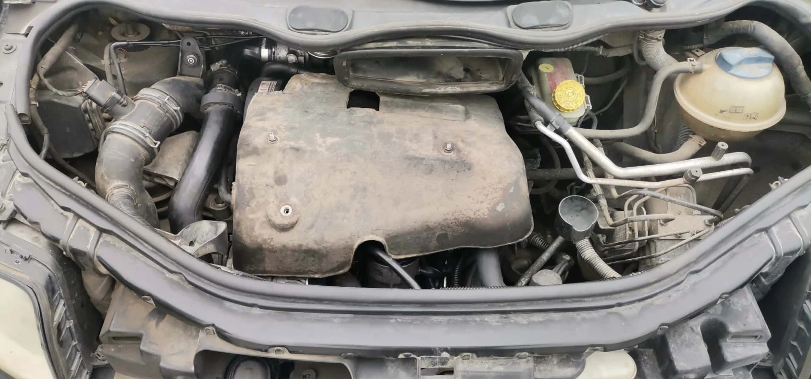 Audi A2 1.4 - изображение 6