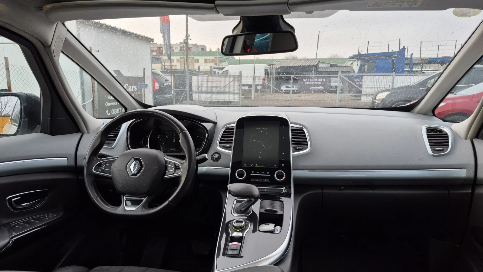 Renault Espace 1.6 DCI * 7 местен* Full* Автомат* Лизинг * Бартер - изображение 9