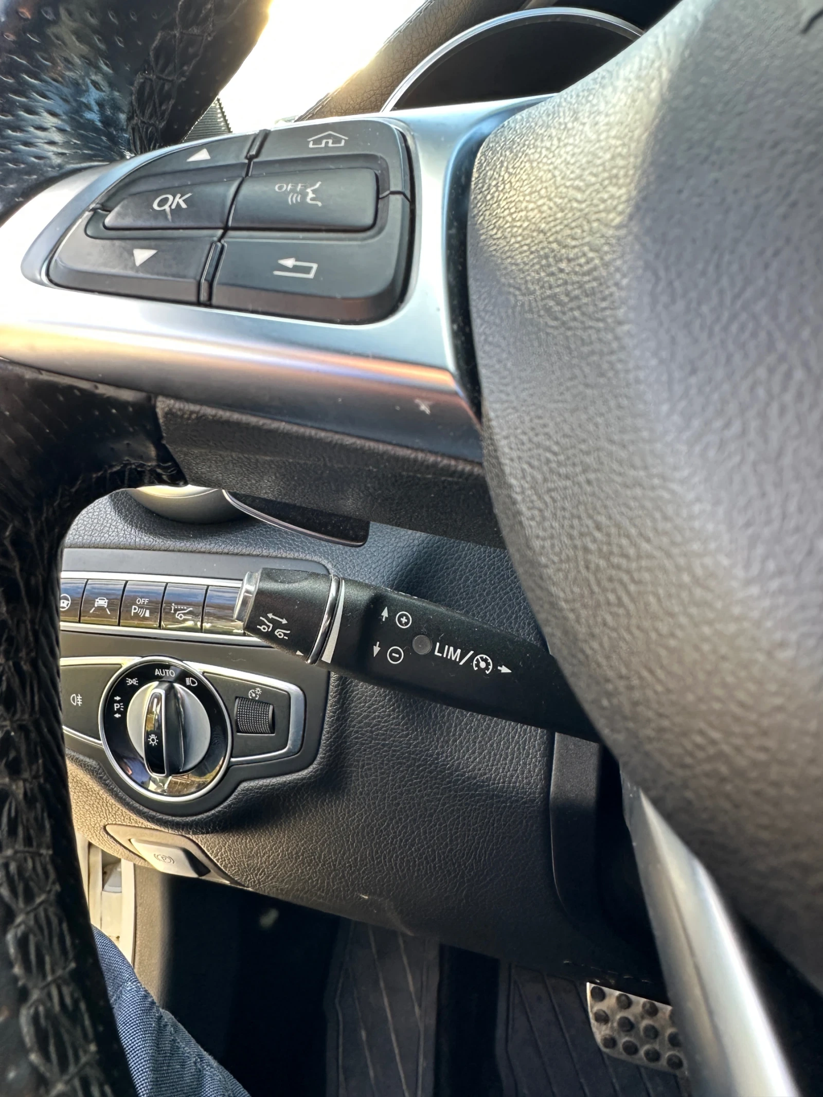 Mercedes-Benz C 220 AMG LINE, снимка 12 - Автомобили и джипове - 53760745