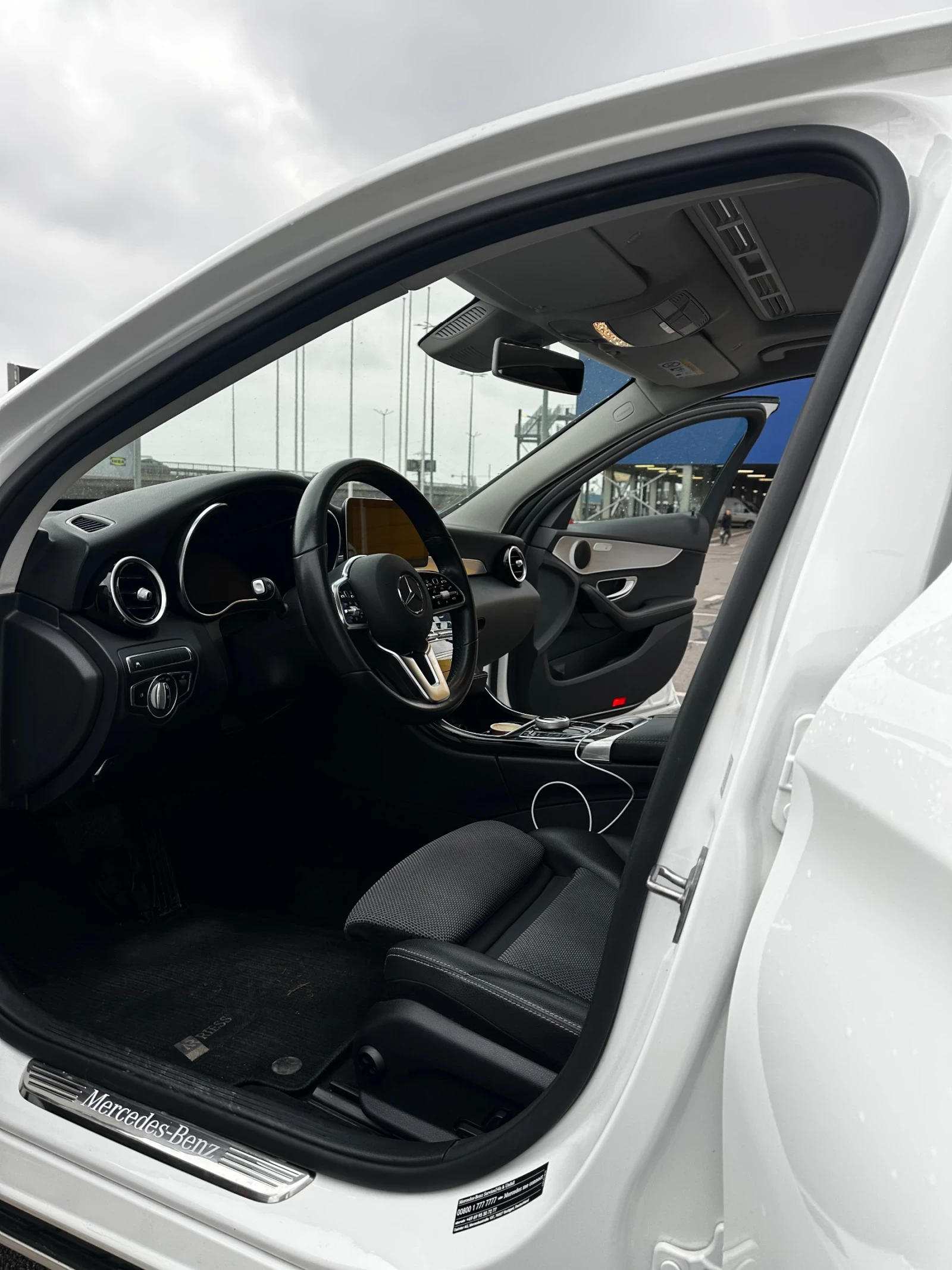 Mercedes-Benz C 220 4 matic, снимка 5 - Автомобили и джипове - 53966008