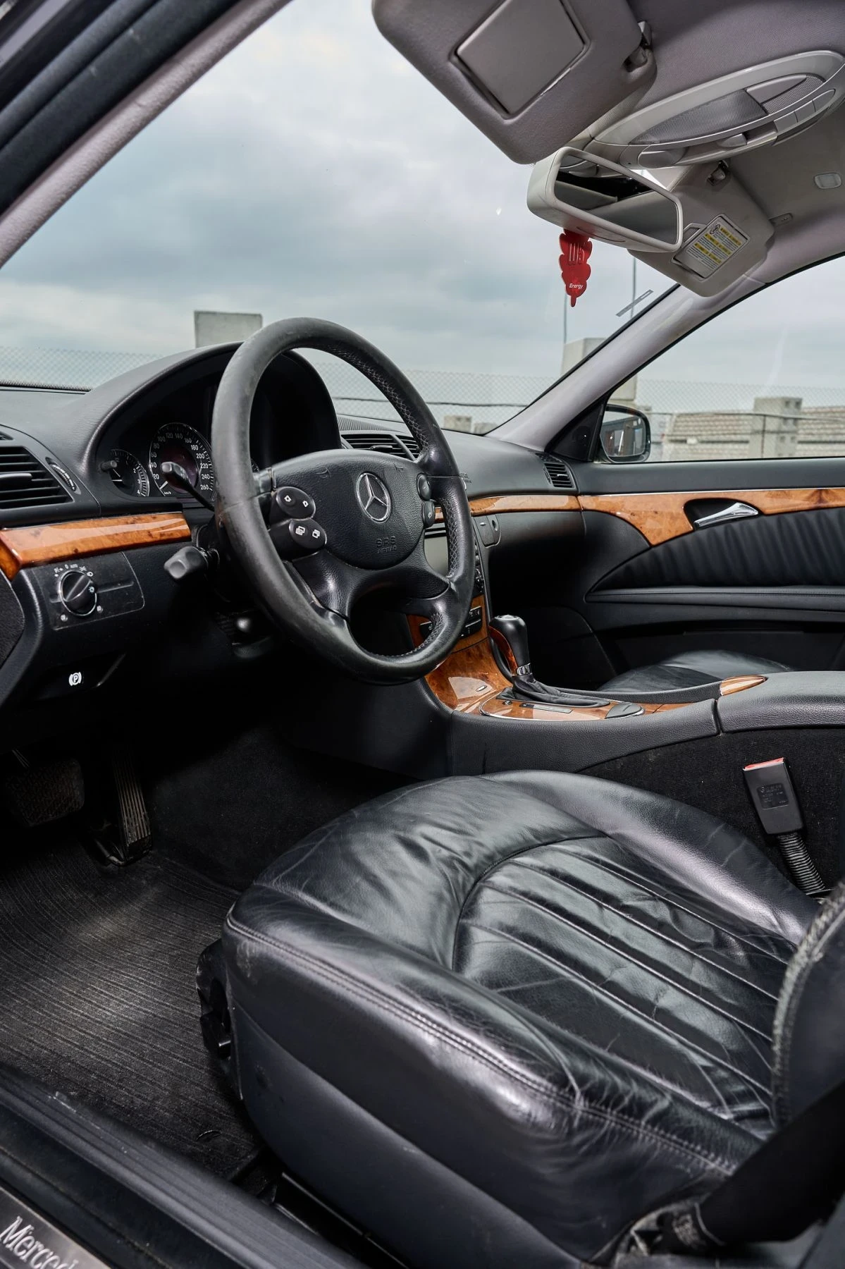 Mercedes-Benz E 280 Facelift , снимка 7 - Автомобили и джипове - 54083176