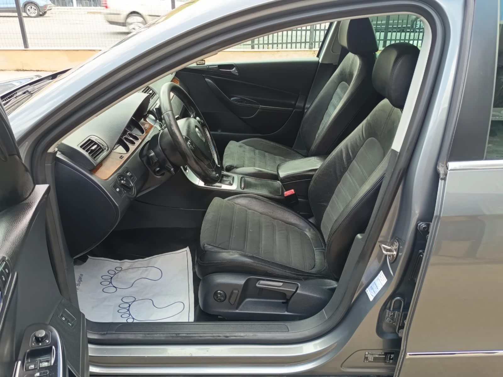 VW Passat 2.0tdi 4x4, снимка 8 - Автомобили и джипове - 54768160