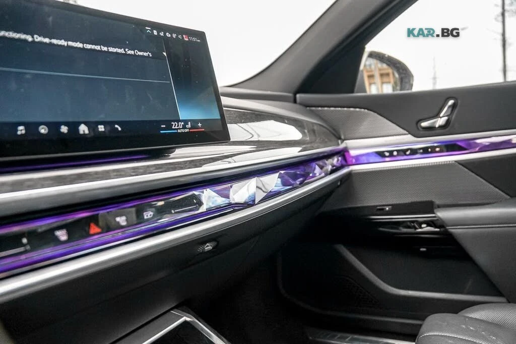 BMW 760 * NIGHT  VISION  * HeadUp * 360 * (ЦЕНА ДО БГ), снимка 15 - Автомобили и джипове - 54838247