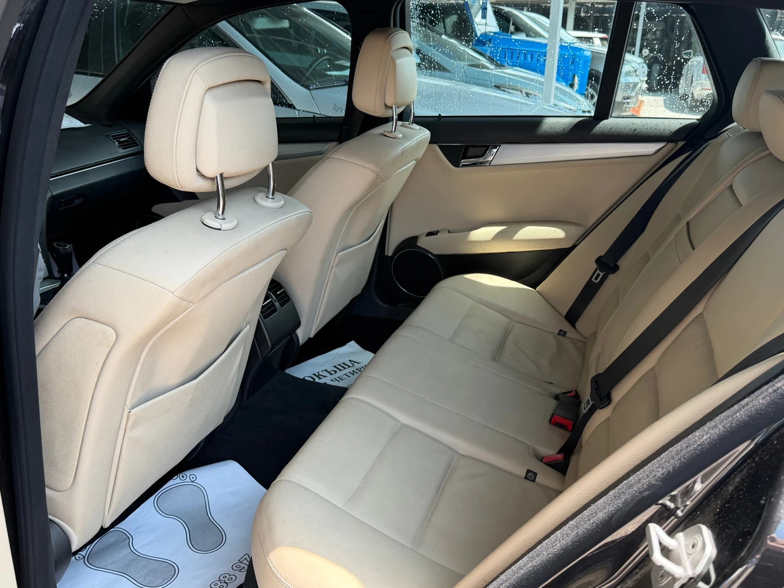 Mercedes-Benz C 220 2.2CDI 170К.С. 6SPEED НАВИГАЦИЯ КОЖЕН САЛОН УНИКАТ, снимка 13 - Автомобили и джипове - 55721191