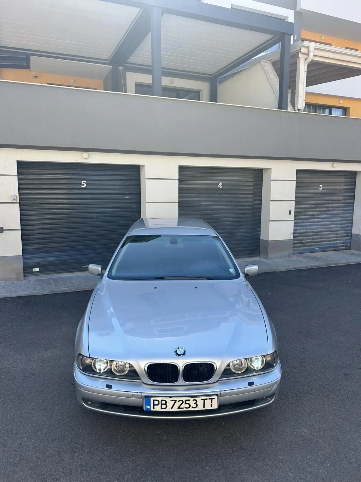 BMW 525