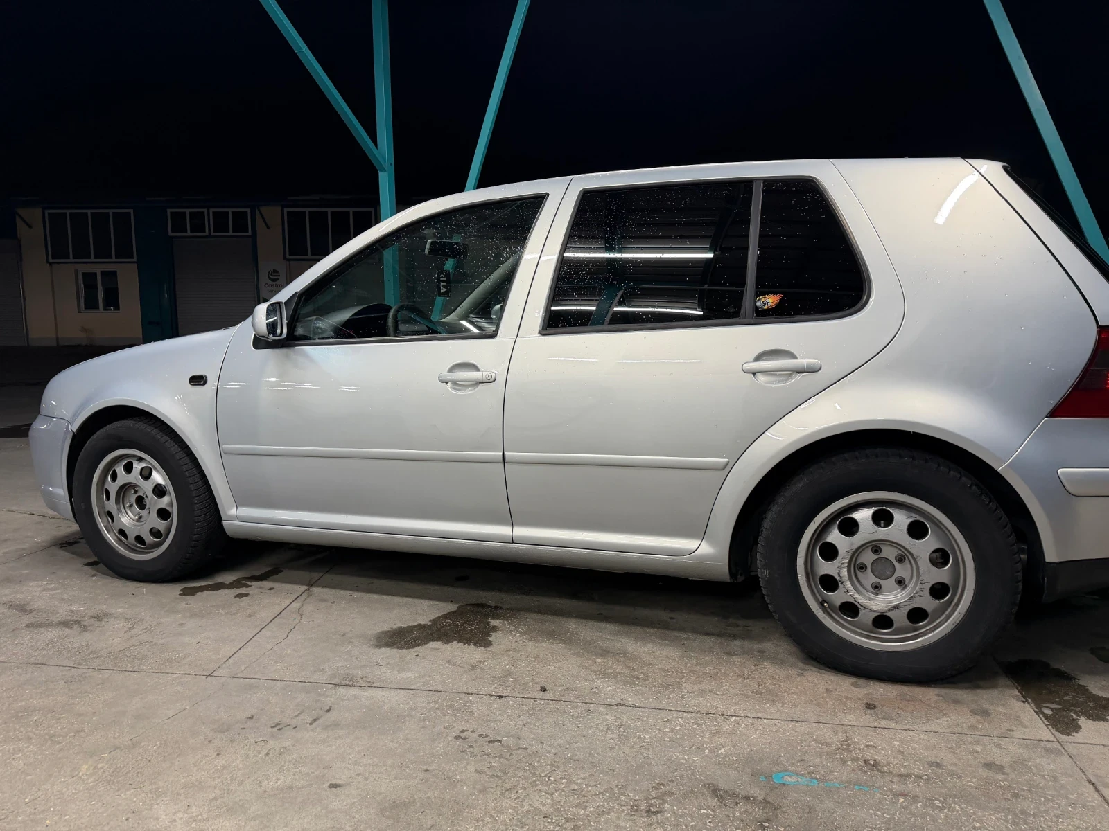VW Golf 1.9TDI, снимка 3 - Автомобили и джипове - 56309695