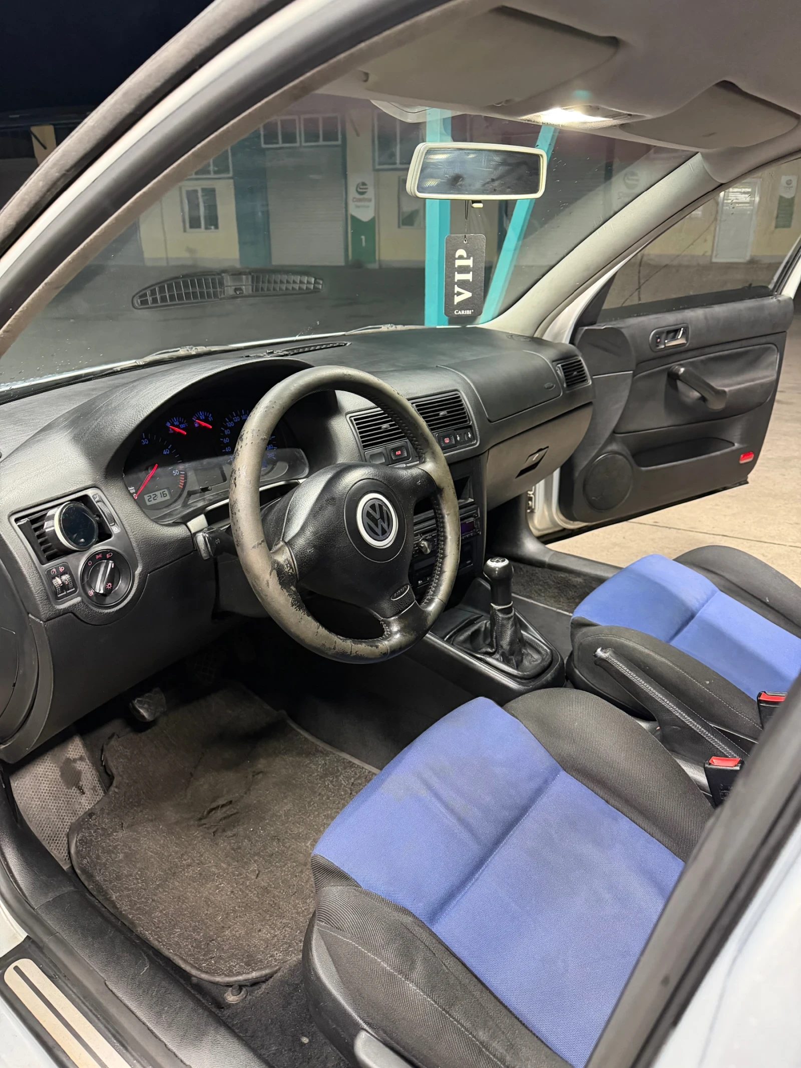 VW Golf 1.9TDI, снимка 7 - Автомобили и джипове - 56309695
