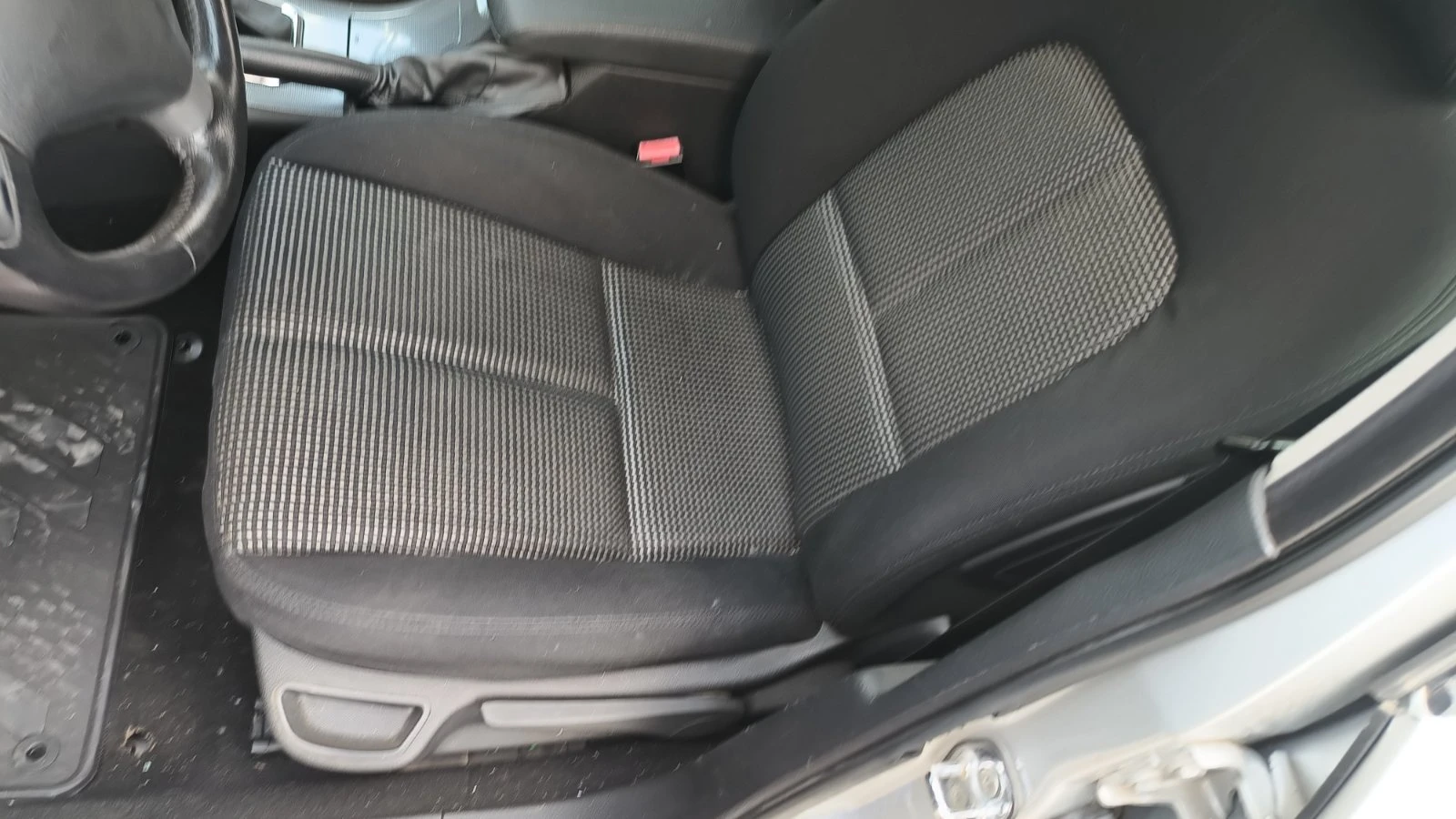 Peugeot 407 HDI, снимка 8 - Автомобили и джипове - 56380189