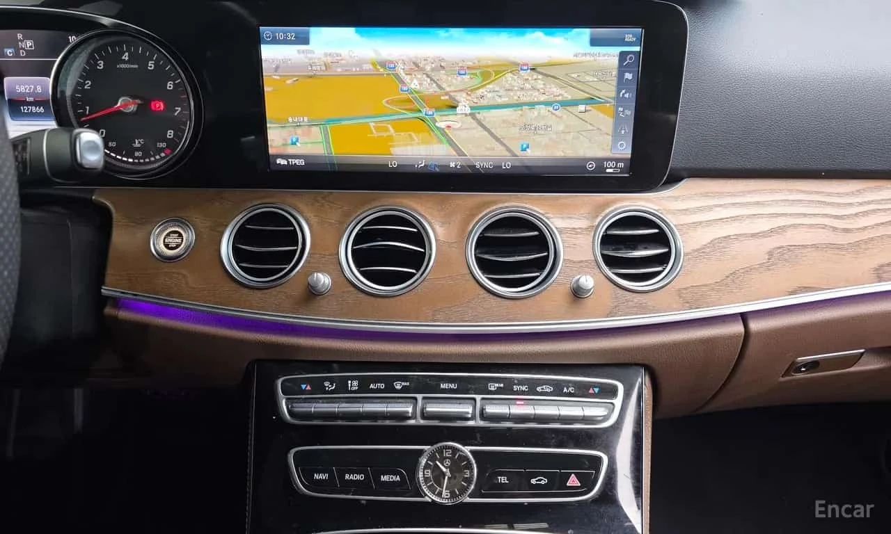 Mercedes-Benz E 300 * E300 Exclusive Standard * , снимка 14 - Автомобили и джипове - 56678166