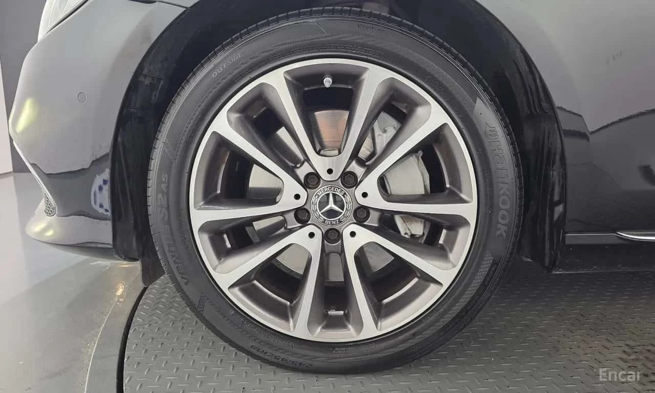 Mercedes-Benz E 300 * E300 Exclusive Standard * , снимка 5 - Автомобили и джипове - 56678166