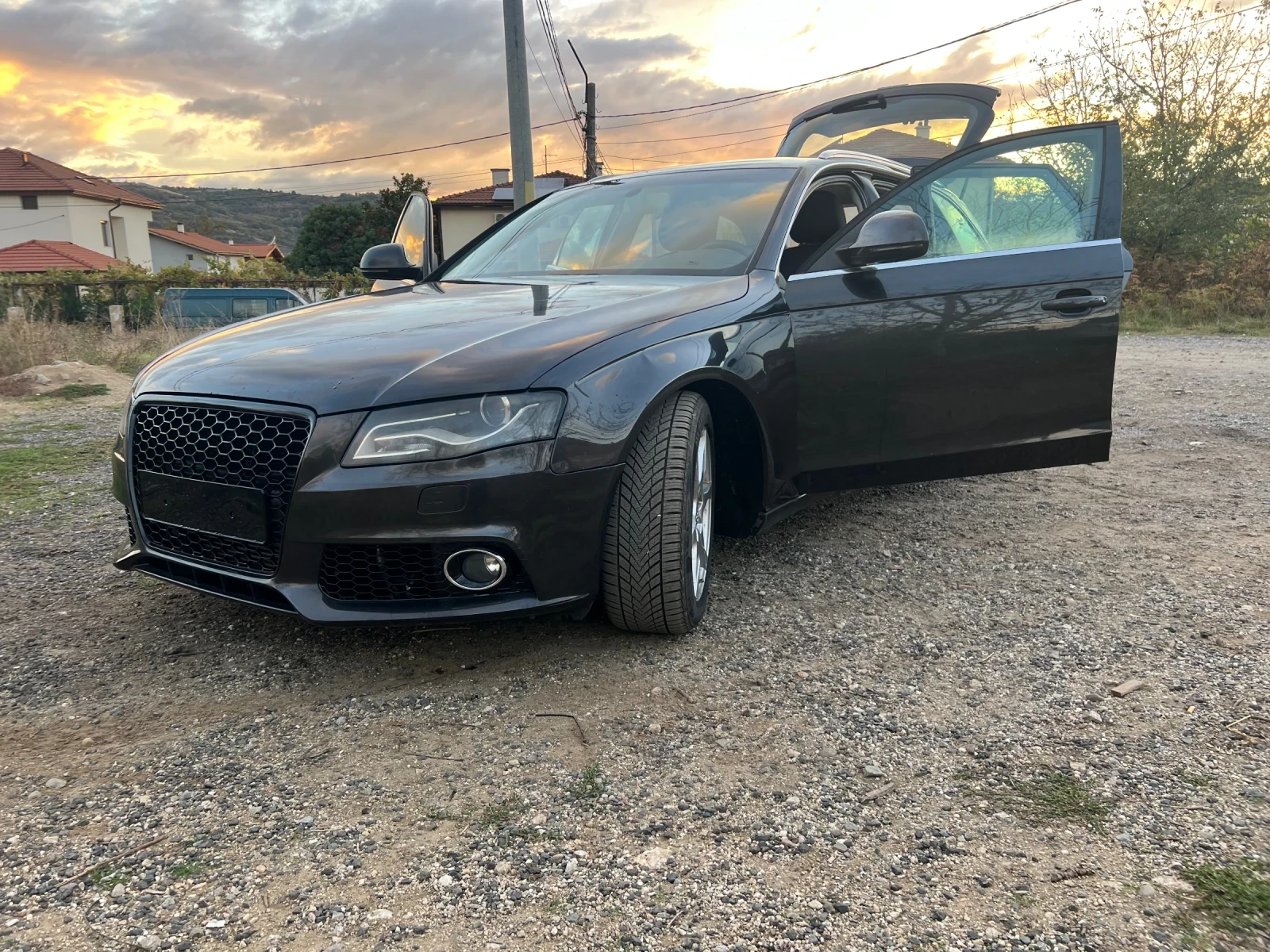 Audi A4 2.0TDI, снимка 3 - Автомобили и джипове - 56729176