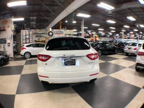 Maserati Levante * LUXURY AWD RED/LEATHER PAN/ROOF NAV B/SPOT CAMER, снимка 7