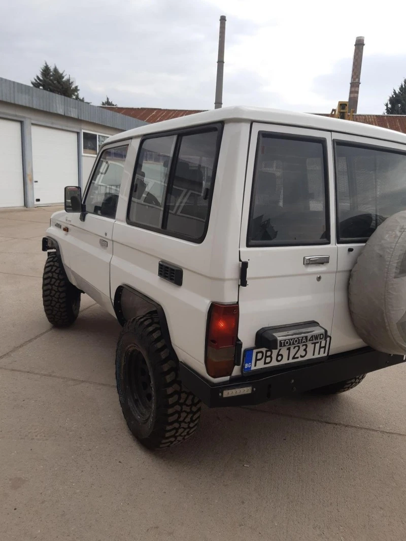 Toyota Land cruiser, снимка 13 - Автомобили и джипове - 47224422