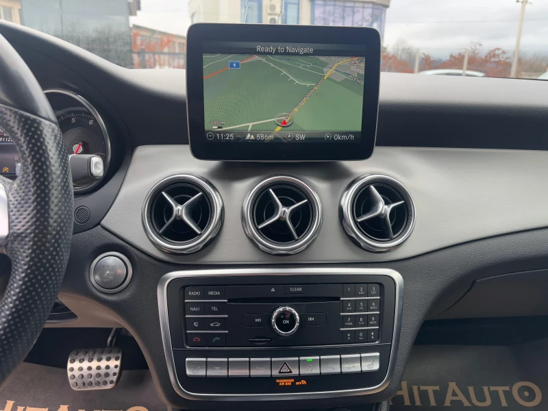 Mercedes-Benz GLA 220 4Matic AMG, снимка 13 - Автомобили и джипове - 48223894