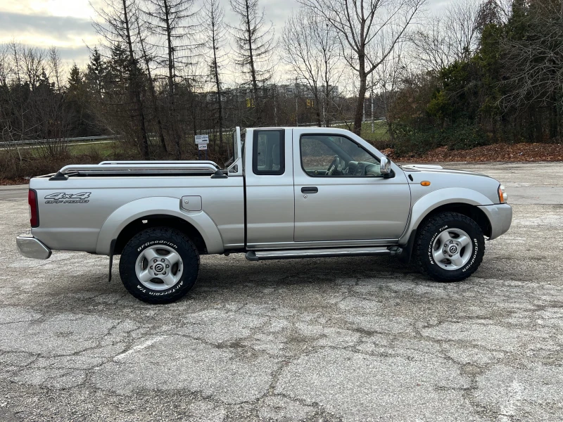 Nissan Navara 2, 5DI, снимка 6 - Автомобили и джипове - 48270300