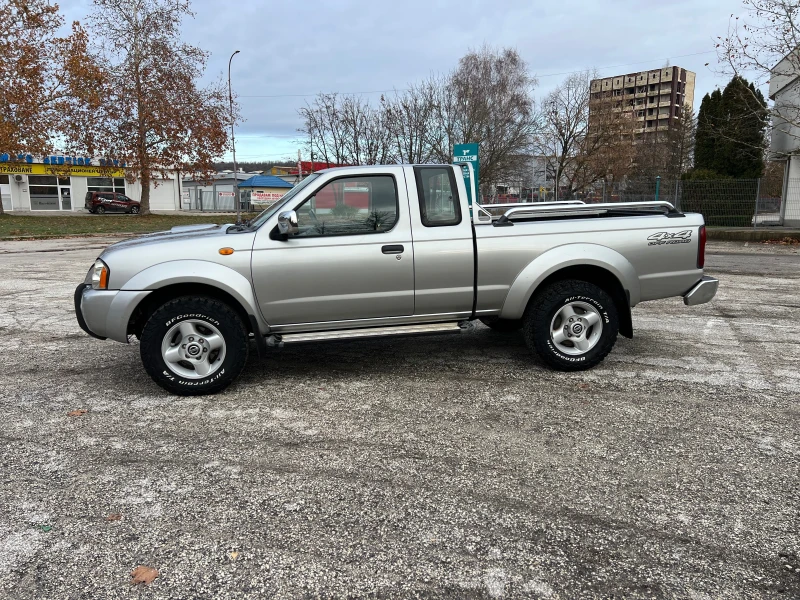 Nissan Navara 2, 5DI, снимка 2 - Автомобили и джипове - 48270300