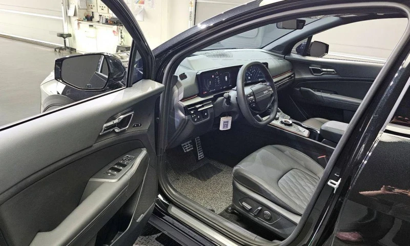 Kia Sportage Gasoline 1.6 Turbo 2WD Signature X Line, снимка 10 - Автомобили и джипове - 51993081