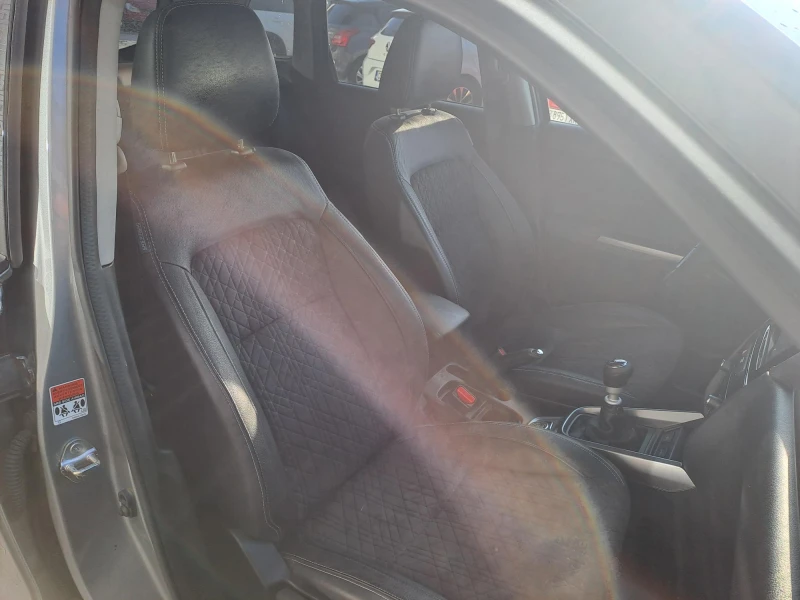 Suzuki Vitara 1.4 GLX S/R Booster Jet HYBRID 4X4, снимка 14 - Автомобили и джипове - 52738733