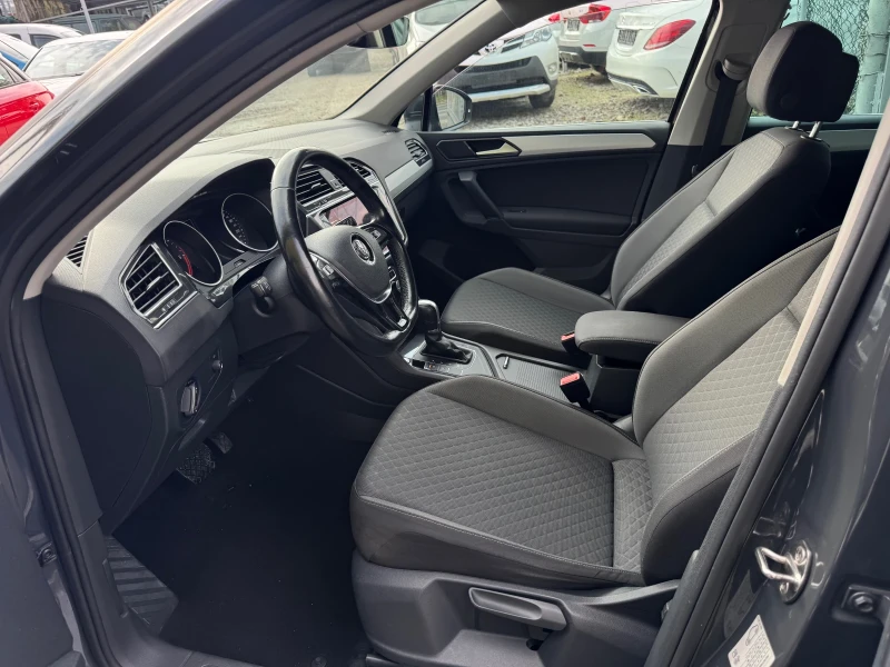 VW Tiguan 2.0TDI DSG, снимка 11 - Автомобили и джипове - 52892124
