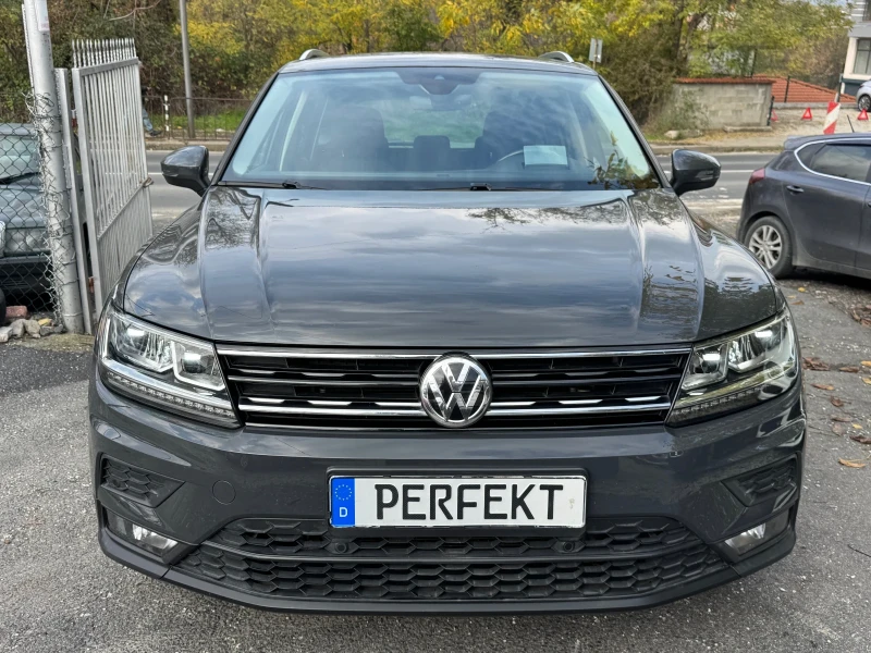 VW Tiguan 2.0TDI DSG, снимка 2 - Автомобили и джипове - 52892124