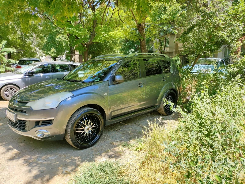 Citroen C-Crosser 2.4 Executive, снимка 2 - Автомобили и джипове - 53396541