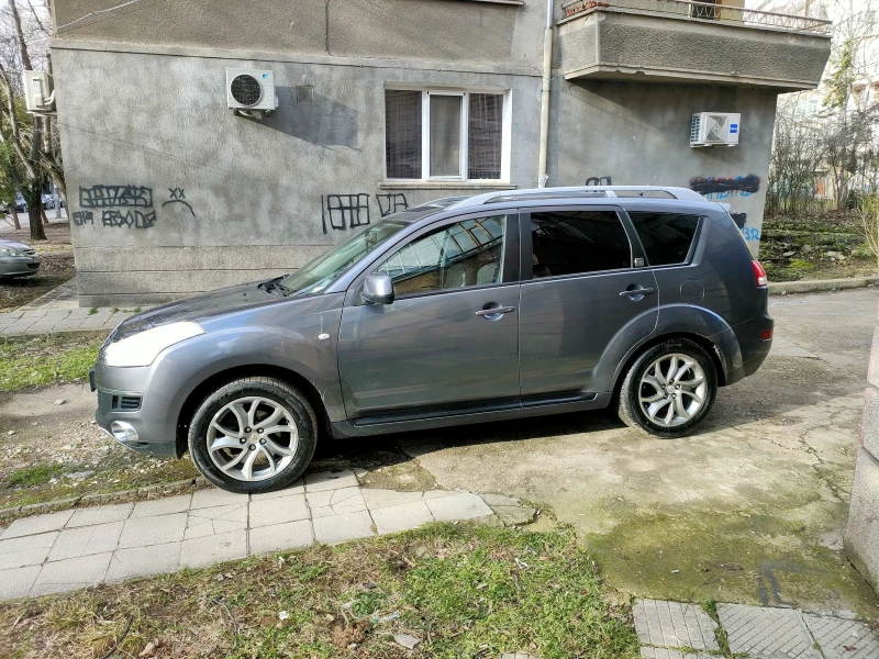 Citroen C-Crosser 2.4 Executive, снимка 11 - Автомобили и джипове - 53396541