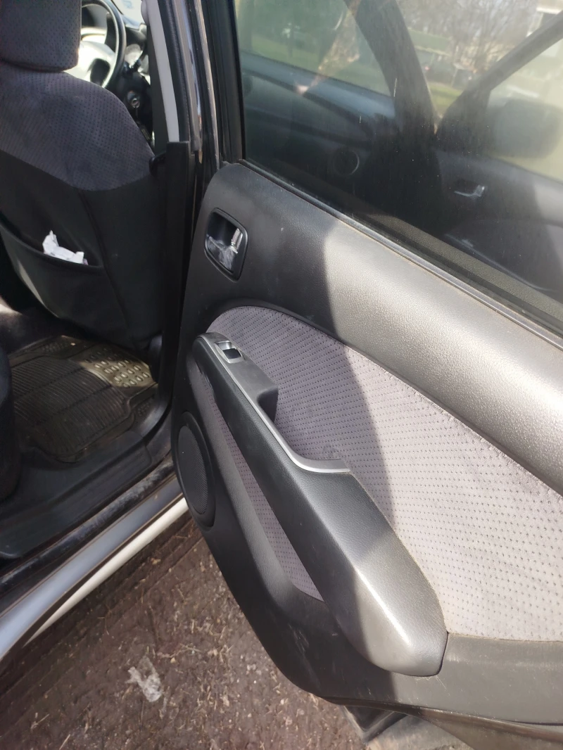 Mitsubishi Outlander MIVEC 4WD, снимка 7 - Автомобили и джипове - 53496460