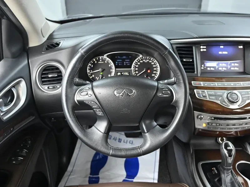 Infiniti QX60 3.5 AWD, снимка 13 - Автомобили и джипове - 55926061