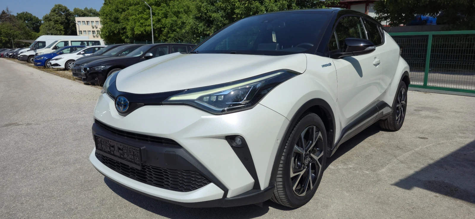 Toyota C-HR НОВА* Luxury* 2.0* Hybrid* 184к.с.* JBL - изображение 2