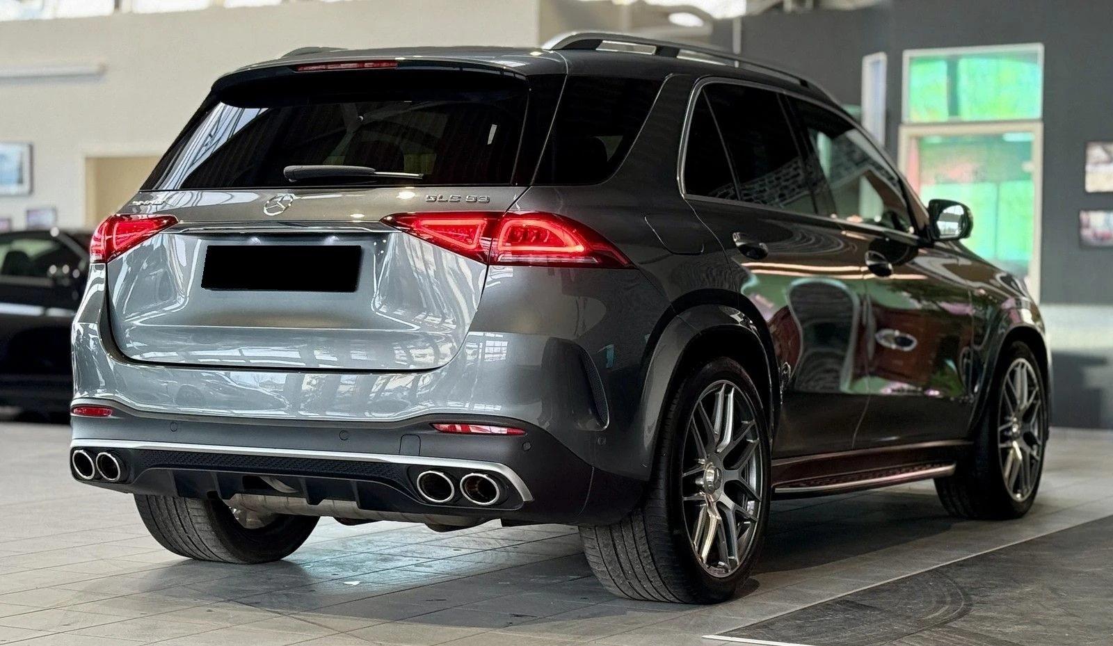 Mercedes-Benz GLE 53 4MATIC AMG* HEAD-UP* DISTR* MEMORY* PANO* BURM*  - изображение 4